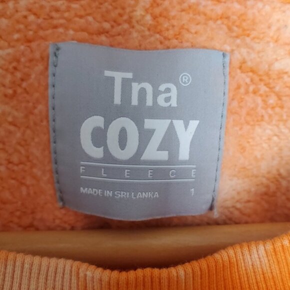 TNA Cozy Fleece Orange Tie Dye Boyfriend Crop Top Size 1 - Picture 7 of 11